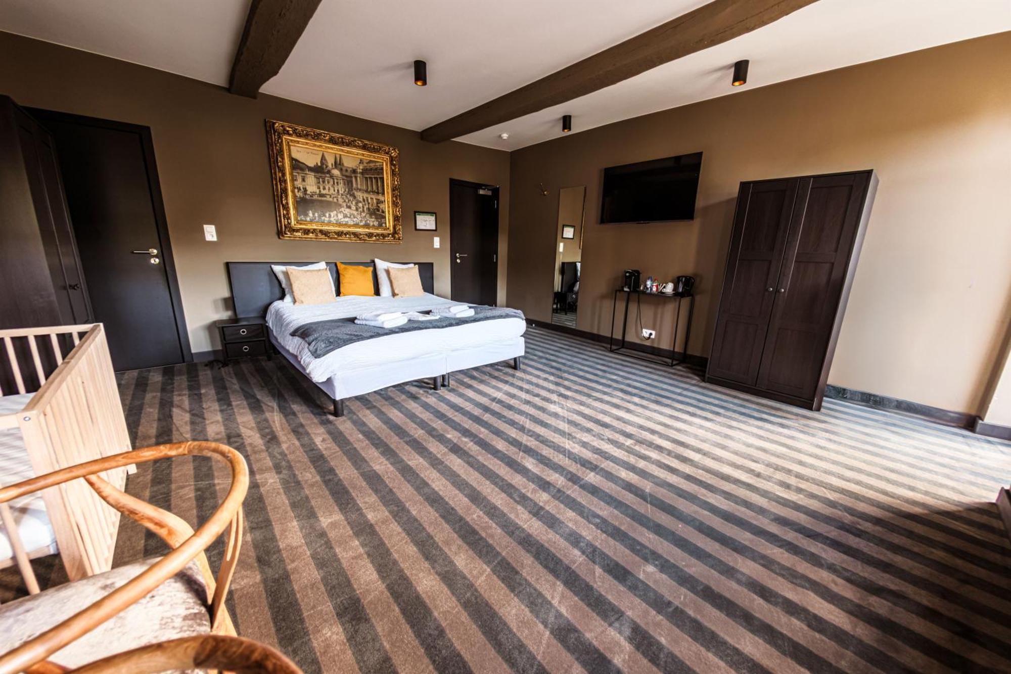 Le Palmares - Brasserie & Hotel 2*